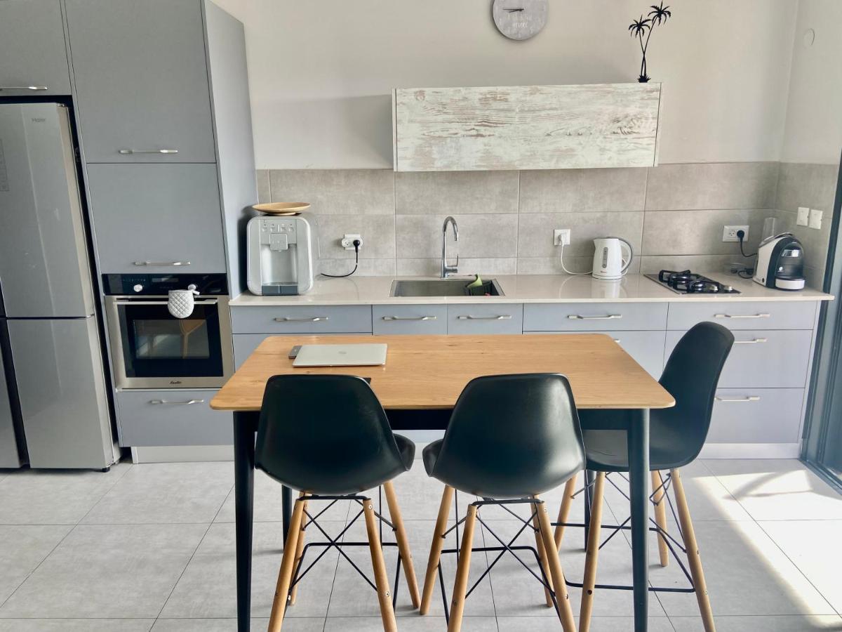 Beauty Apartment 3 Rooms Wi-Fi Netanja Exterior foto